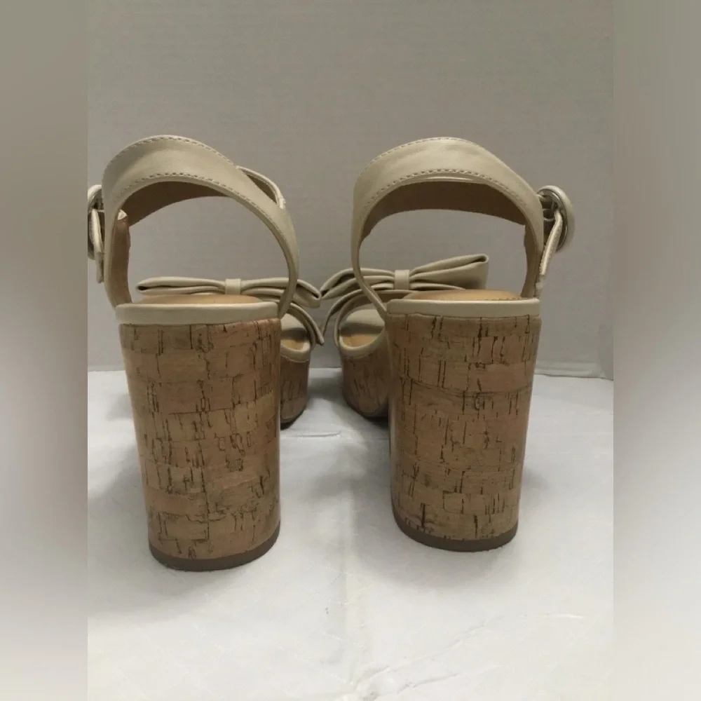 LC Lauren Conrad stylish platform